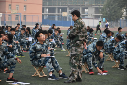 习国学经典 修德蕴之人——中国地质大学长城学院组织2016级新生《弟子规》考试