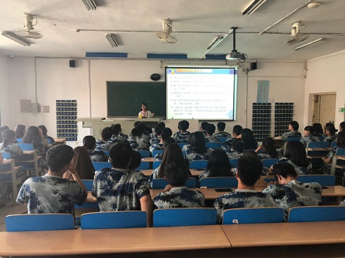 入学教育：我院召开2019级工商管理专业介绍会