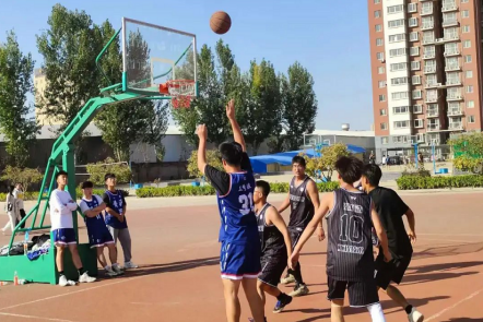 资源学院“迎新杯”篮球赛圆满落幕