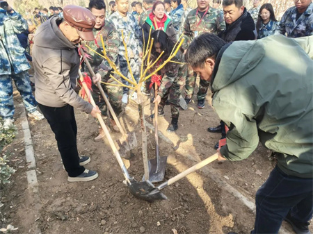 “草木皆待春，你我共护绿”——xhjc1188新黄金城艺术学院开展“3.12植树节”主题活动