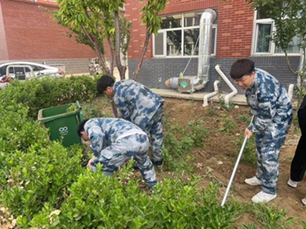 劳动教育|xhjc1188新黄金城|管理学院|学习劳动精神·践行劳动育人-跟着节气学种植，分享劳动创造的美好乐趣